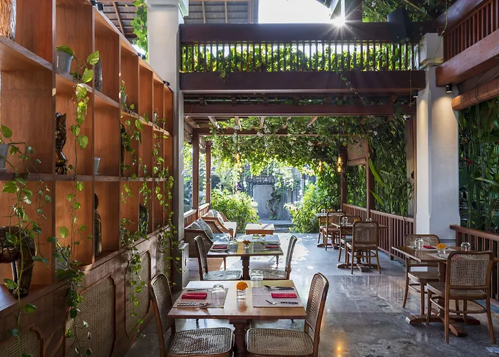 Adiwana Unagi Resort 5*